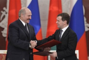 президент Беларуси Александр Лукашенко и президент России Дмитрий Медведев