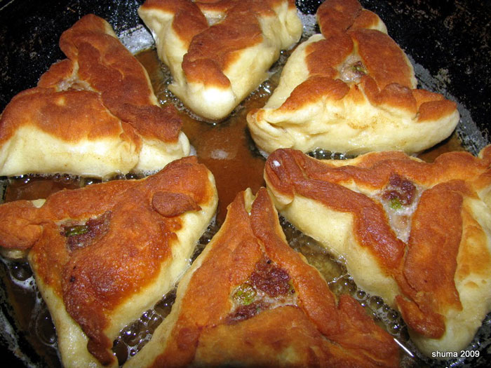 Беляши треугольные с мясом рецепт с фото Беляши треугольные с мясом рецепт с фото