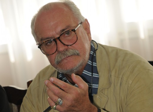 Никиту Михалкова лишат мигалки