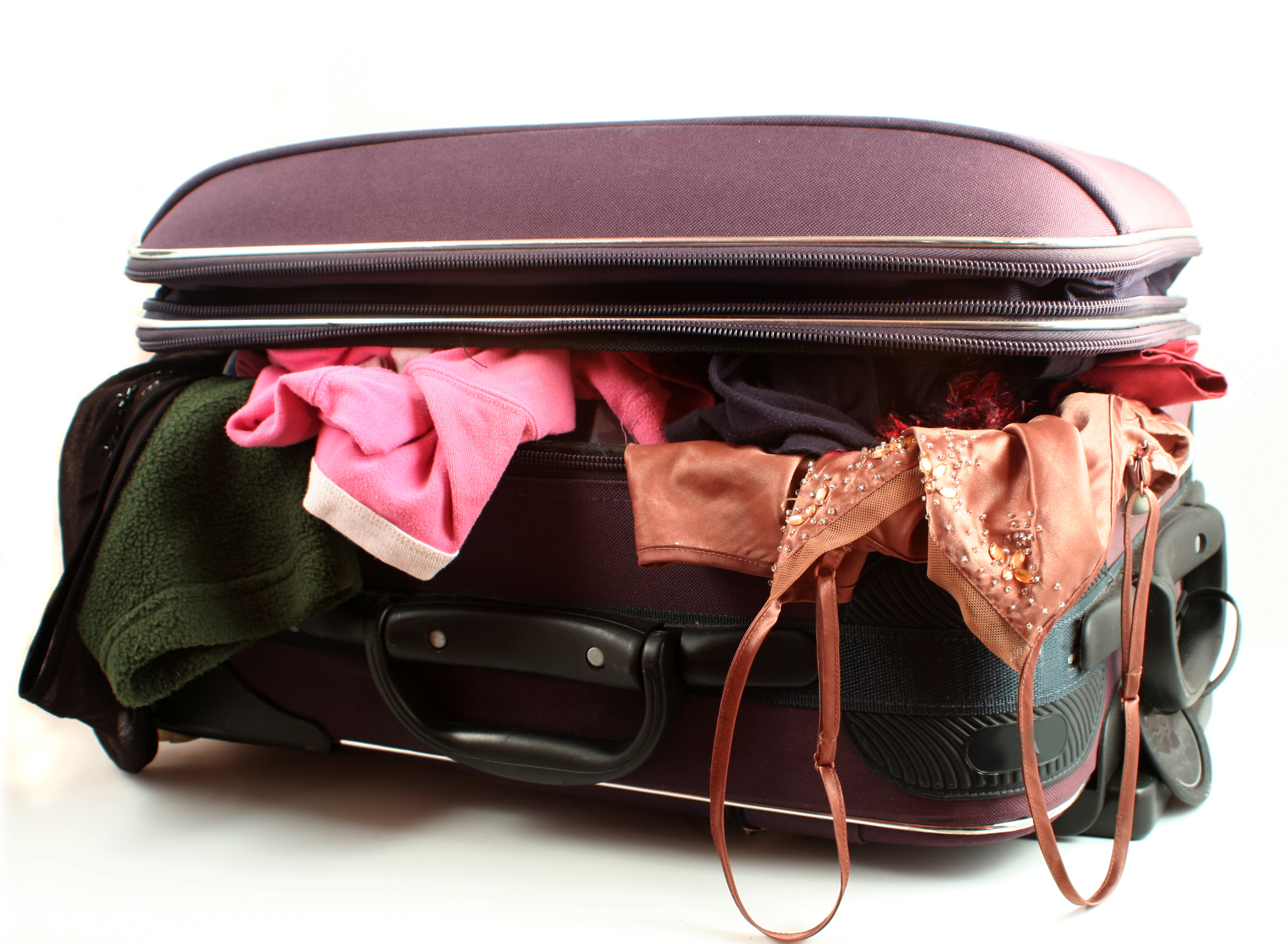 http://mygazeta.com/i/2012/08/luggage-packing-travel.jpg