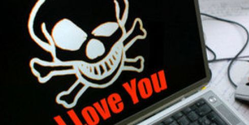 Microsoft назначил награду за создателя вируса