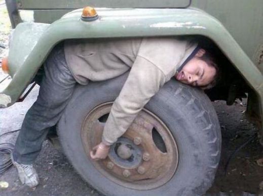Заснувшие в странных местах
