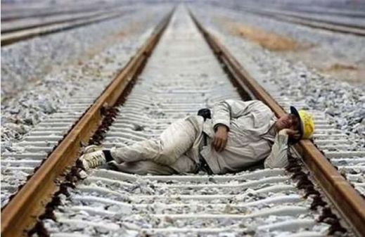 Заснувшие в странных местах