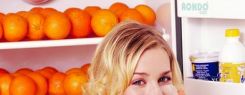 Улучшить самочувствие можно не только  таблетками, но и соками из свежих ягод и трав.