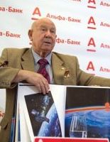 &laquo;Земная и космическая живопись&raquo; Алексея Леонова  в Минске