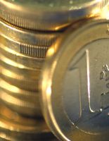 Даже если МВФ выдаст кредит, девальвация рубля неизбежна