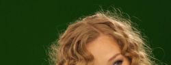 Светлана Ходченкова отмечает день рождения