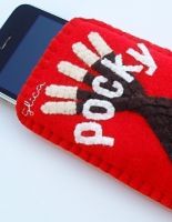 How to make a case for mobile with his hands