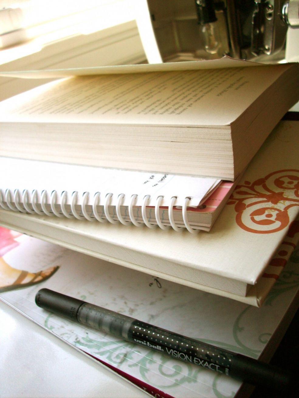 Книги можно не только читать, но и писать