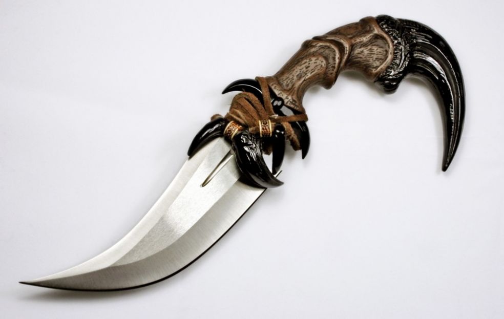 A knife as a gift - a bad omen Нож в подарок - плохая примета
