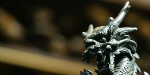 Сегодня ночью наступит год Дракона