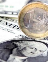 В 2008 году биржевой курс доллара США к белорусскому рублю вырос, а евро и российского рубля снизился