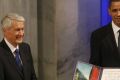 Бараку Обаме вручили Нобелевскую премию мира