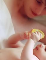 В Британии родился первый генетически моделированный ребенок