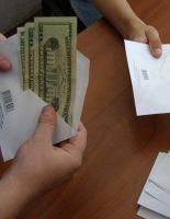 Что заставляет нас менять работу?