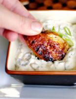 Куриные крылышки с пряным соусом