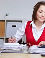 Что нужно знать начинающему бухгалтеру: стоит ли купить 1С Бухгалтерия?