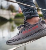 Оригинальные кроссовки Adidas Yeezy Boost 350
