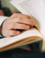 Съемка чтения в Торе на ритуале Алия ле Тора в синагогах Израиля: запечатление духовного момента