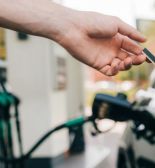 Не только для фур — зачем топливная карта службе доставки или таксопарку