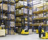 Планирование складских зон: как геометрия стеллажей влияет на выбор погрузочной техники