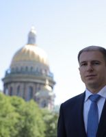 Михаил Романов поздравил петербуржцев с Днем народного единства