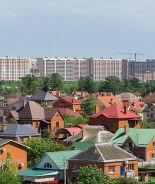 Квартира в городе или дом в пригороде?