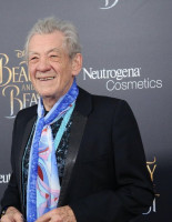 Иэн Маккеллен подтвердил возвращение к роли Гэндальфа в спин-оффе «Охота на Голлума»