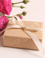 Что подарить, если не знаешь предпочтений: универсальные идеи для любого случая