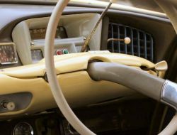 Автомобильный руль