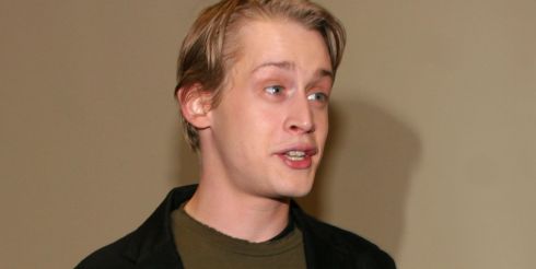 Маколей Калкин встречается с порноактрисой