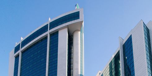 От первых менял до современных банков