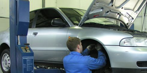 Как выбрать хороший подъемник для автосервиса?