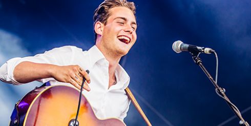 Douwe Bob с песней Slow Down представит Нидерланды на «Евровидение 2016»