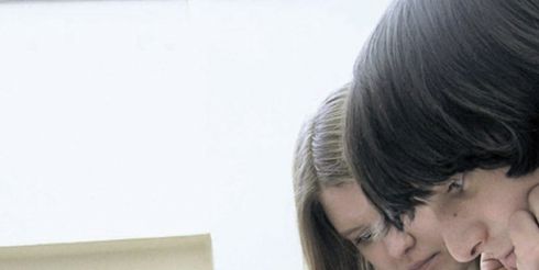 Дети учатся на платном? Налоговая вернет часть денег!