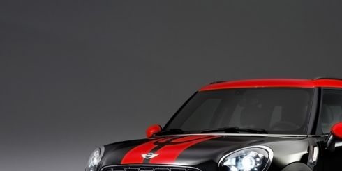 Mini показала «заряженный» кроссовер Countryman JCW