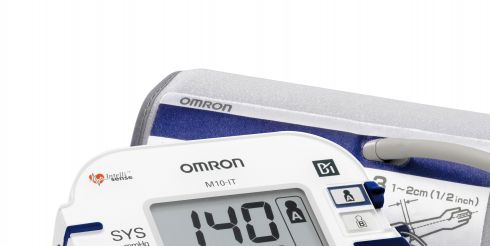 Измеряем артериальное давление тонометром Omron