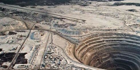 8 самых впечатляющих дыр в поверхности Земли