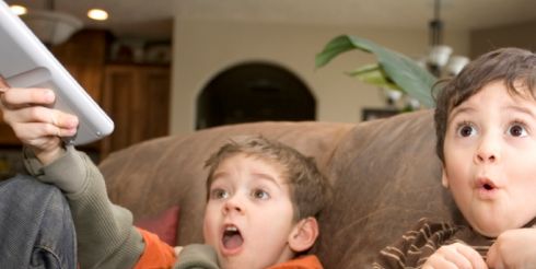 Какие мультфильмы рекомендуется смотреть детям?