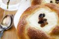 Ватрушки с творогом – лакомство, простое в приготовлении!