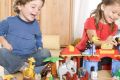 Какова роль игрушек в развитии ребёнка?
