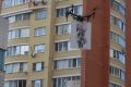 Летающая выставка картин пронеслась над Москвой