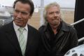 Virgin Galactic представила самолет космических туристов