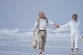 Продолжительность жизни мужчин и женщин сегодня примерно одинакова