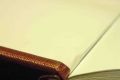 Твердый книжный переплет – надежность в каждом слове
