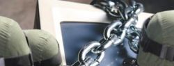 С 1 марта полиция сможет закрывать любые сайты без решения суда