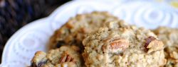 Овсяное печенье с изюмом и жареным пеканом
