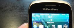 Обзор смартфона BlackBerry 9320 Curve