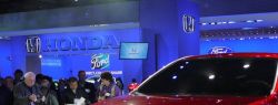 Характеристики и преимущества автомобилей Mercedes-Benz и Хонда Аккорд