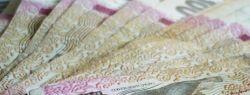 Средняя зарплата выросла до 3110 гривен